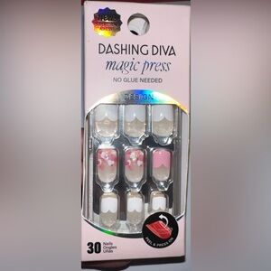 NWT Dashing Diva Magic Press Spring Press-On Nails (30 Nails)